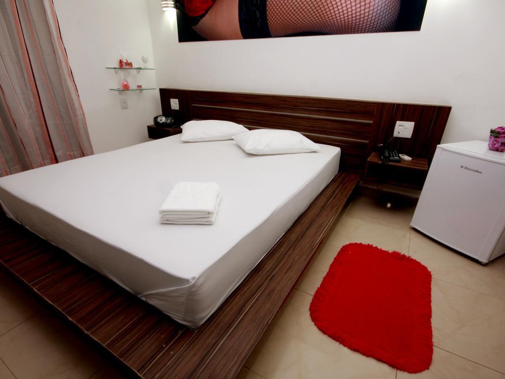 I9 Motel (Adults Only) Santos  Szoba fotó