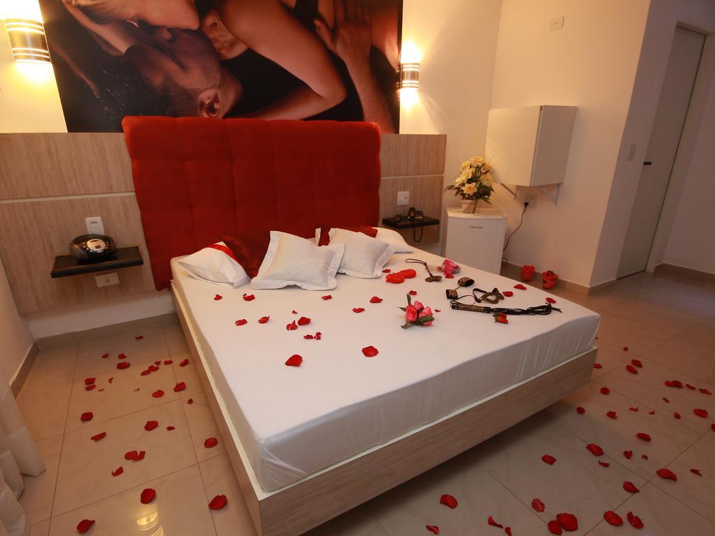 I9 Motel (Adults Only) Santos  Szoba fotó